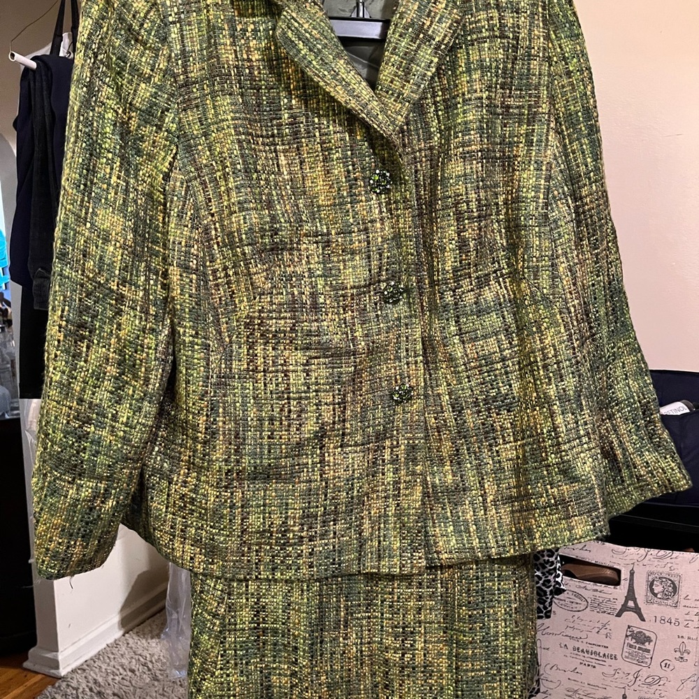 Pluses Sized Office Professional - image 1